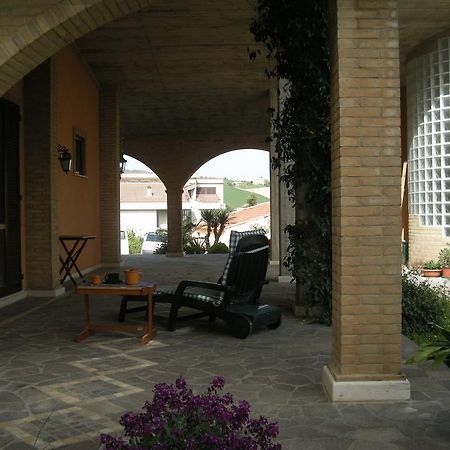 Bed And Breakfast San Martino Castignano Exterior photo