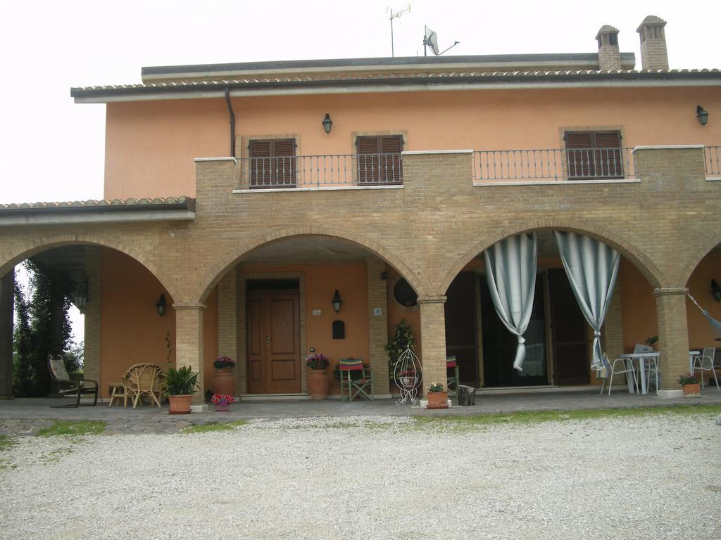 Bed And Breakfast San Martino Castignano Exterior photo